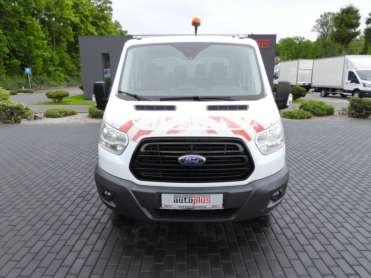 FORD TRANSIT TIPPER DOUBLE CABIN DOKA 6 SEATS CRUISE CONTROL AIR CONDITIONING TWIN WHEELS 170HP - 덤프 밴 : 사진 5 FORD TRANSIT TIPPER DOUBLE CABIN DOKA 6 SEATS CRUISE CONTROL AIR CONDITIONING TWIN WHEELS 170HP - 덤프 밴 : 사진 5