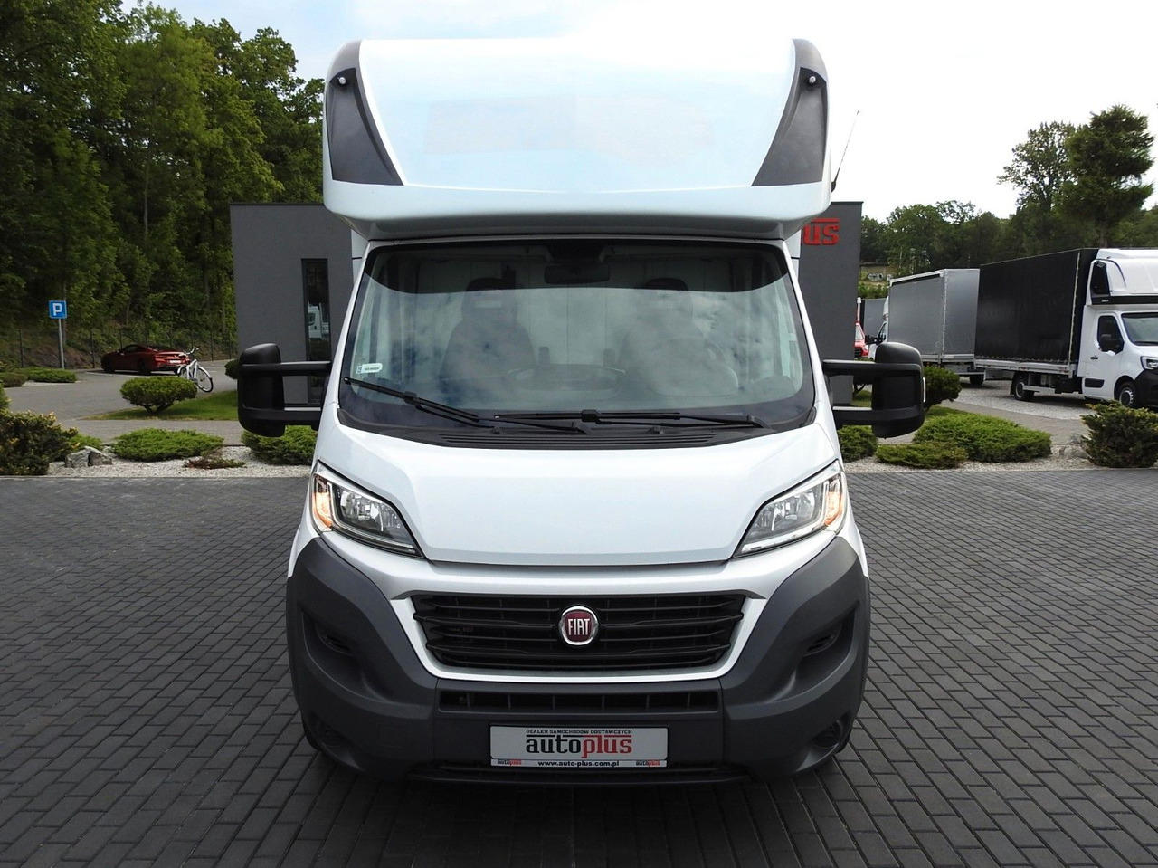 Fiat DUCATO KOFFER 8 PALETTEN KLIMAANLAGE 130PS - 박스 밴 : 사진 5 Fiat DUCATO KOFFER 8 PALETTEN KLIMAANLAGE 130PS - 박스 밴 : 사진 5