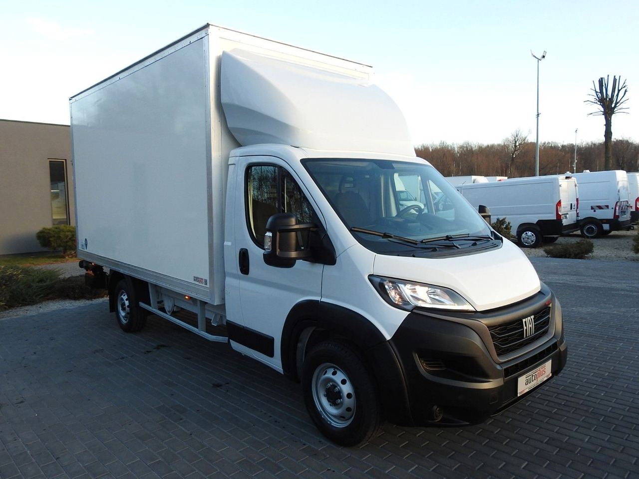 Fiat DUCATO KOFFER AUFZUG 8 PALETTEN TEMPOMAT - 박스 밴 : 사진 4 Fiat DUCATO KOFFER AUFZUG 8 PALETTEN TEMPOMAT - 박스 밴 : 사진 4