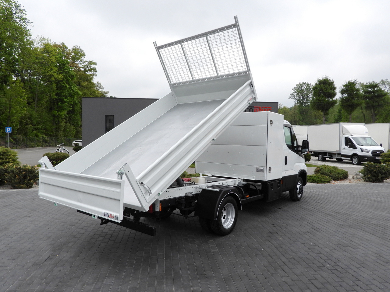 IVECO DAILY 35C14 TIPPER CRUISE CONTROL TWIN WHEELS 140HP - 덤프 밴 : 사진 3 IVECO DAILY 35C14 TIPPER CRUISE CONTROL TWIN WHEELS 140HP - 덤프 밴 : 사진 3