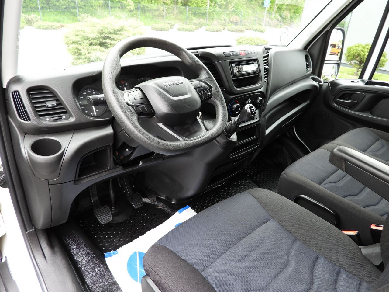 IVECO DAILY 35C14 TIPPER CRUISE CONTROL TWIN WHEELS 140HP - 덤프 밴 : 사진 2 IVECO DAILY 35C14 TIPPER CRUISE CONTROL TWIN WHEELS 140HP - 덤프 밴 : 사진 2