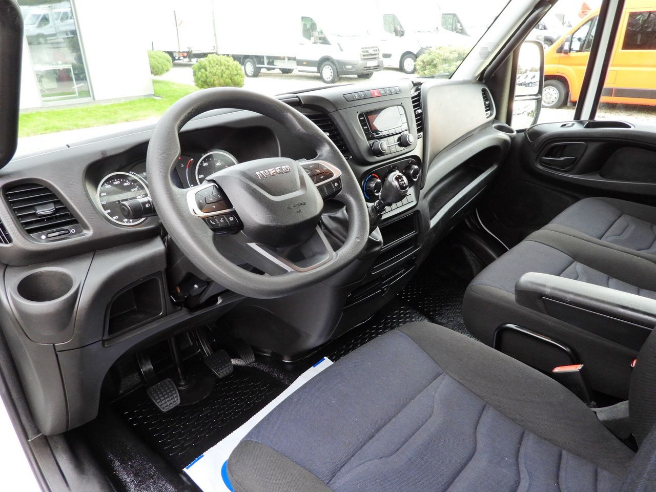 IVECO DAILY 35C14 TIPPER CRUISE CONTROL TWIN WHEELS AIR CONDITIONING 140HP - 덤프 밴 : 사진 2 IVECO DAILY 35C14 TIPPER CRUISE CONTROL TWIN WHEELS AIR CONDITIONING 140HP - 덤프 밴 : 사진 2