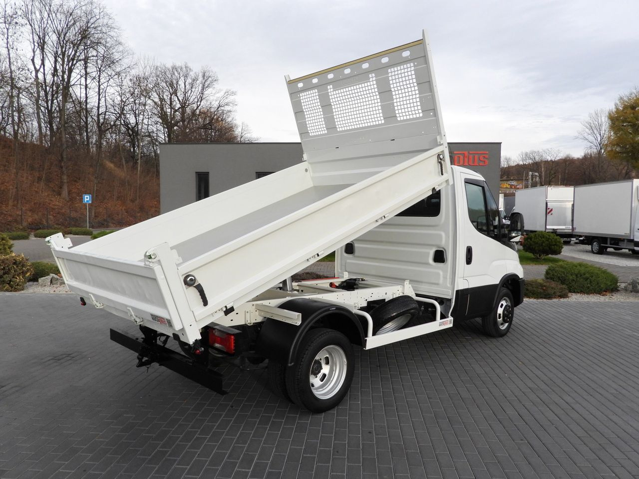 IVECO DAILY 35C14 TIPPER CRUISE CONTROL TWIN WHEELS AIR CONDITIONING 140HP - 덤프 밴 : 사진 3 IVECO DAILY 35C14 TIPPER CRUISE CONTROL TWIN WHEELS AIR CONDITIONING 140HP - 덤프 밴 : 사진 3
