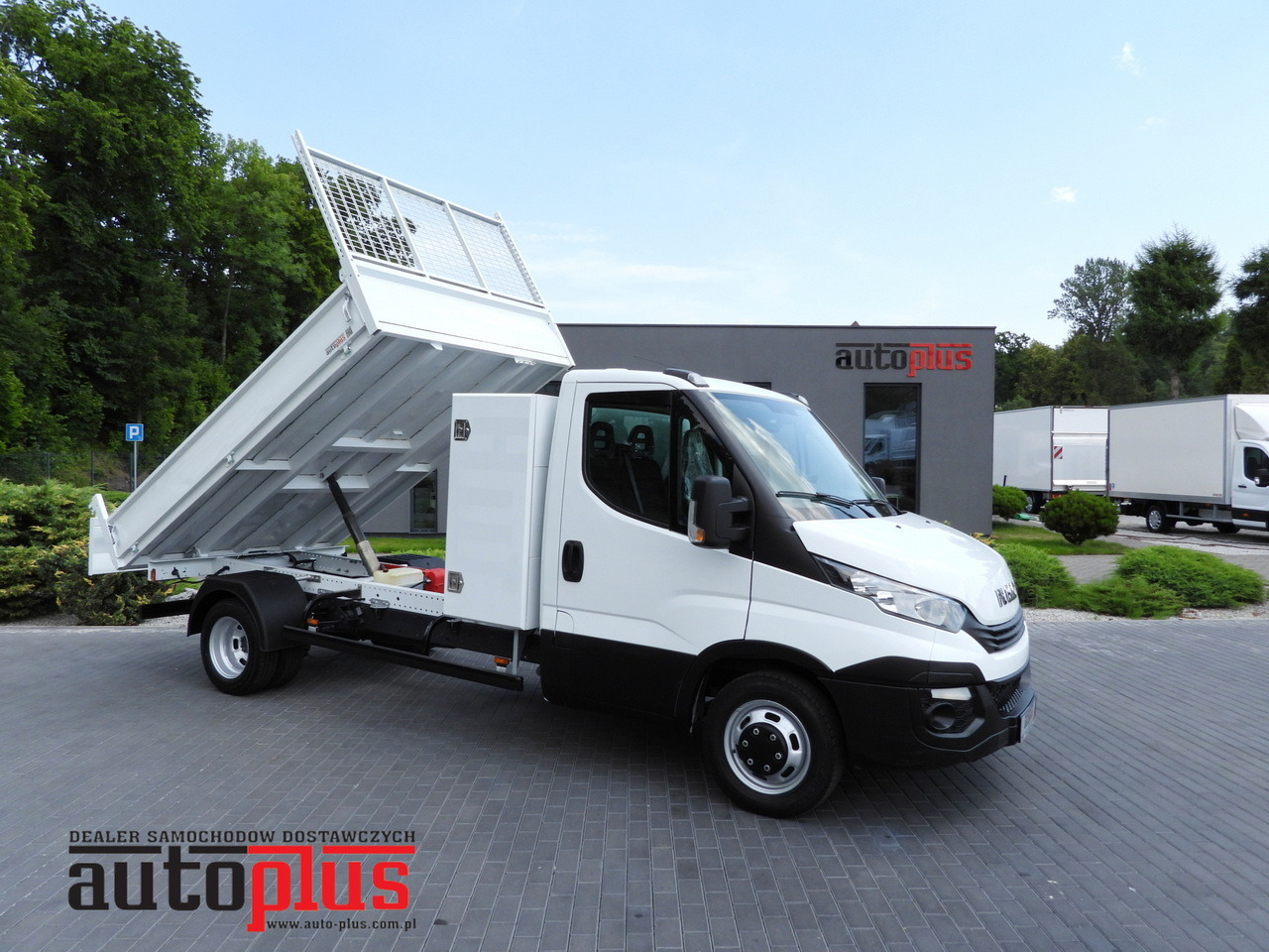 IVECO DAILY 35C15 TIPPER CRUISE CONTROL TWIN WHEELS AIR CONDITIONING 150HP - 덤프 밴 : 사진 1 IVECO DAILY 35C15 TIPPER CRUISE CONTROL TWIN WHEELS AIR CONDITIONING 150HP - 덤프 밴 : 사진 1