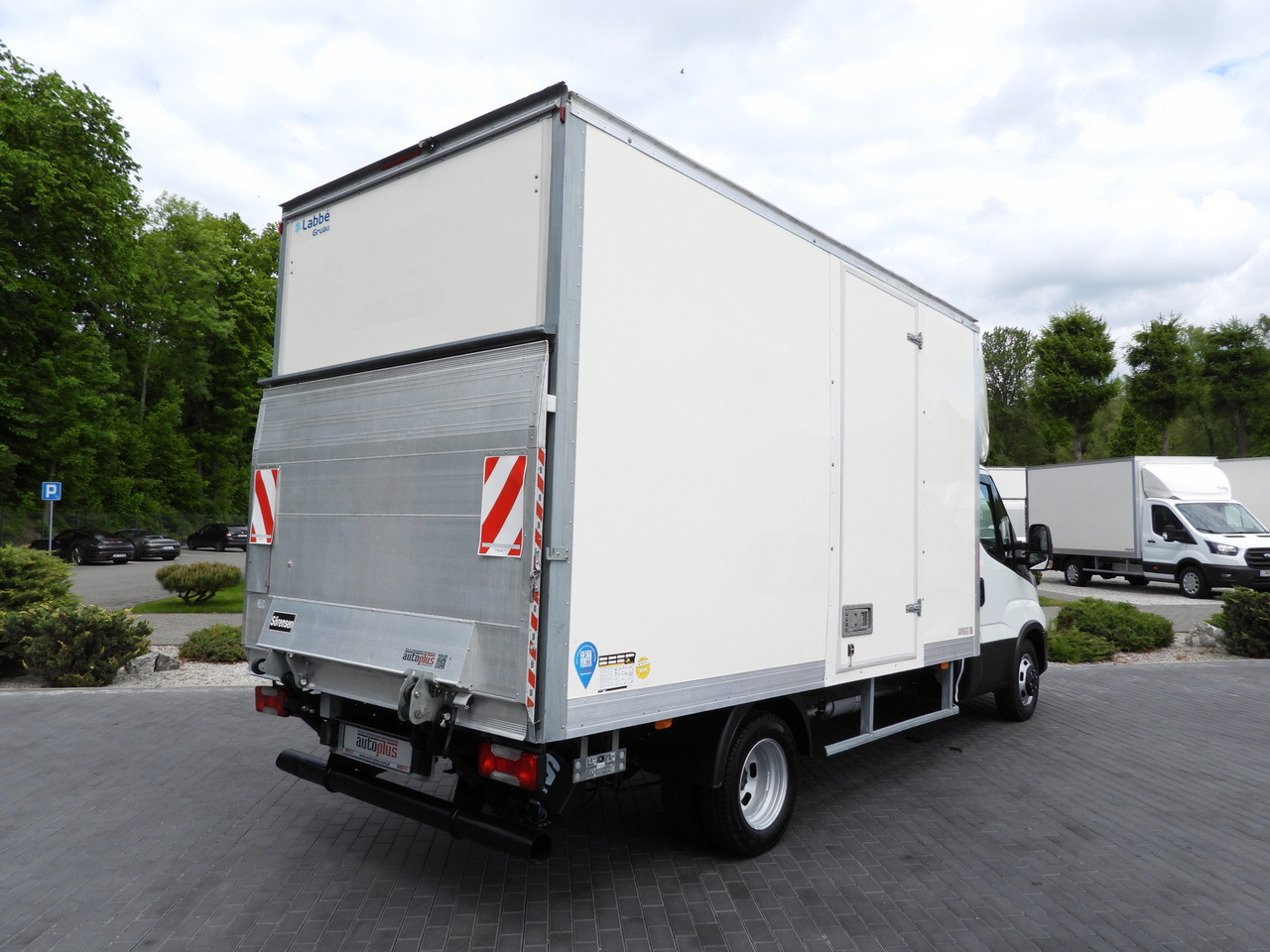 IVECO DAILY 35C16 BOX LIFT 8 PALLETS CRUISE CONTROL TWIN WHEELS AIR CONDITIONING 160HP - 박스 밴 : 사진 3 IVECO DAILY 35C16 BOX LIFT 8 PALLETS CRUISE CONTROL TWIN WHEELS AIR CONDITIONING 160HP - 박스 밴 : 사진 3