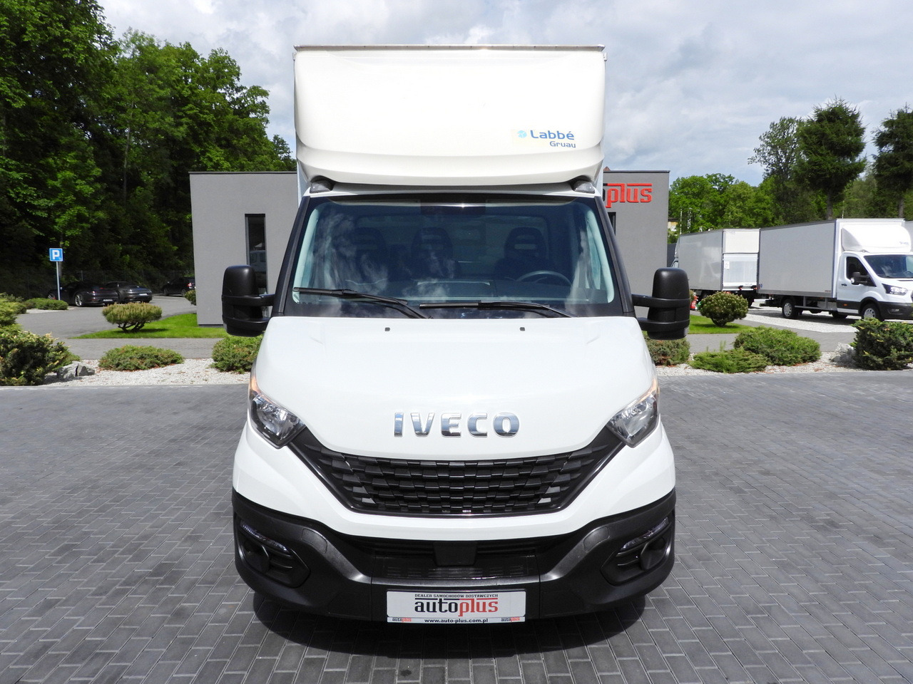 IVECO DAILY 35C16 BOX LIFT 8 PALLETS CRUISE CONTROL TWIN WHEELS AIR CONDITIONING 160HP - 박스 밴 : 사진 5 IVECO DAILY 35C16 BOX LIFT 8 PALLETS CRUISE CONTROL TWIN WHEELS AIR CONDITIONING 160HP - 박스 밴 : 사진 5