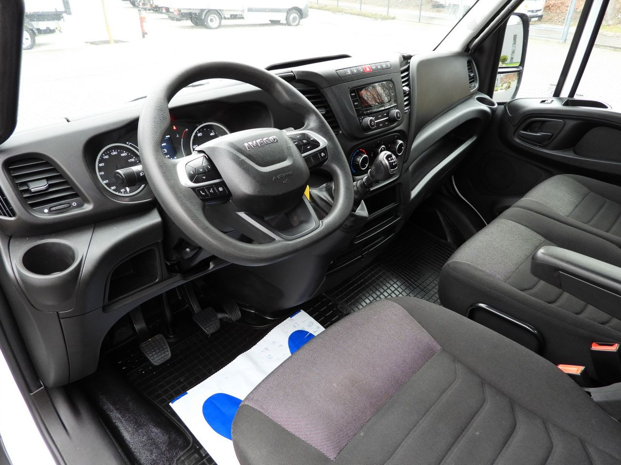 IVECO DAILY 35C16 TIPPER CRUISE CONTROL TWIN WHEELS AIR CONDITIONING 160HP - 덤프 밴 : 사진 2 IVECO DAILY 35C16 TIPPER CRUISE CONTROL TWIN WHEELS AIR CONDITIONING 160HP - 덤프 밴 : 사진 2