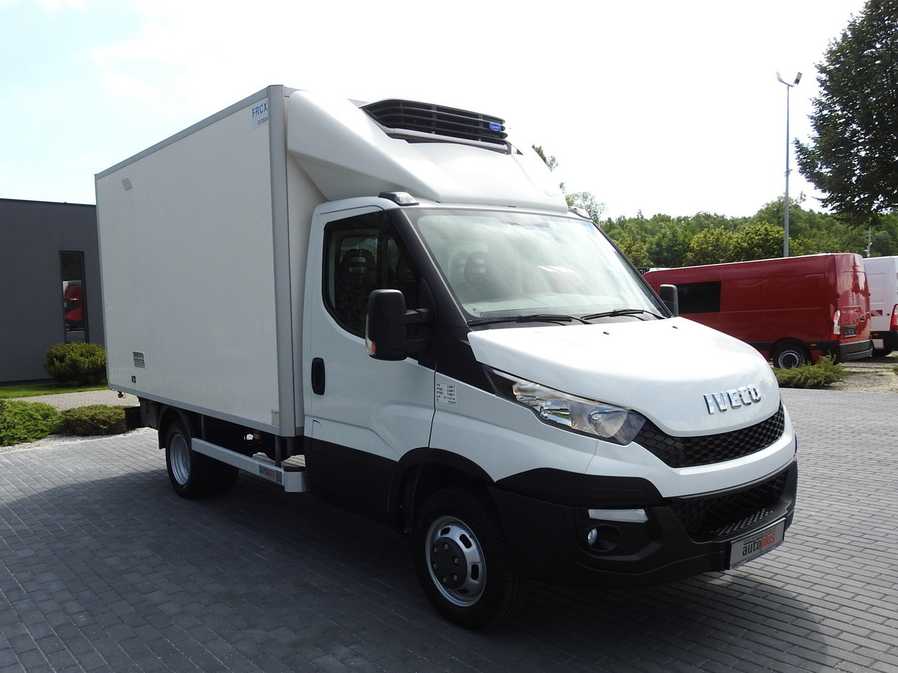 IVECO DAILY 35S15 REGRIGERATOR BOX -12*C 8 PALLETS CRUISE CONTROL TWIN WHEELS AIR CONDITIONING 150HP - 냉동 밴 : 사진 4 IVECO DAILY 35S15 REGRIGERATOR BOX -12*C 8 PALLETS CRUISE CONTROL TWIN WHEELS AIR CONDITIONING 150HP - 냉동 밴 : 사진 4