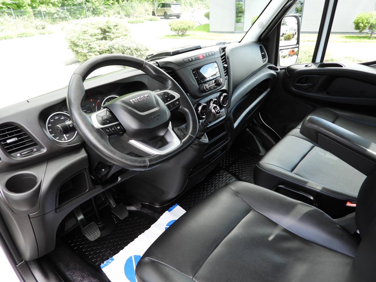 IVECO DAILY 35S16 STAKE BODY 10 PALLETS CRUISE CONTROL AIR CONDITIONING 160HP - 플랫베드 밴 : 사진 2 IVECO DAILY 35S16 STAKE BODY 10 PALLETS CRUISE CONTROL AIR CONDITIONING 160HP - 플랫베드 밴 : 사진 2