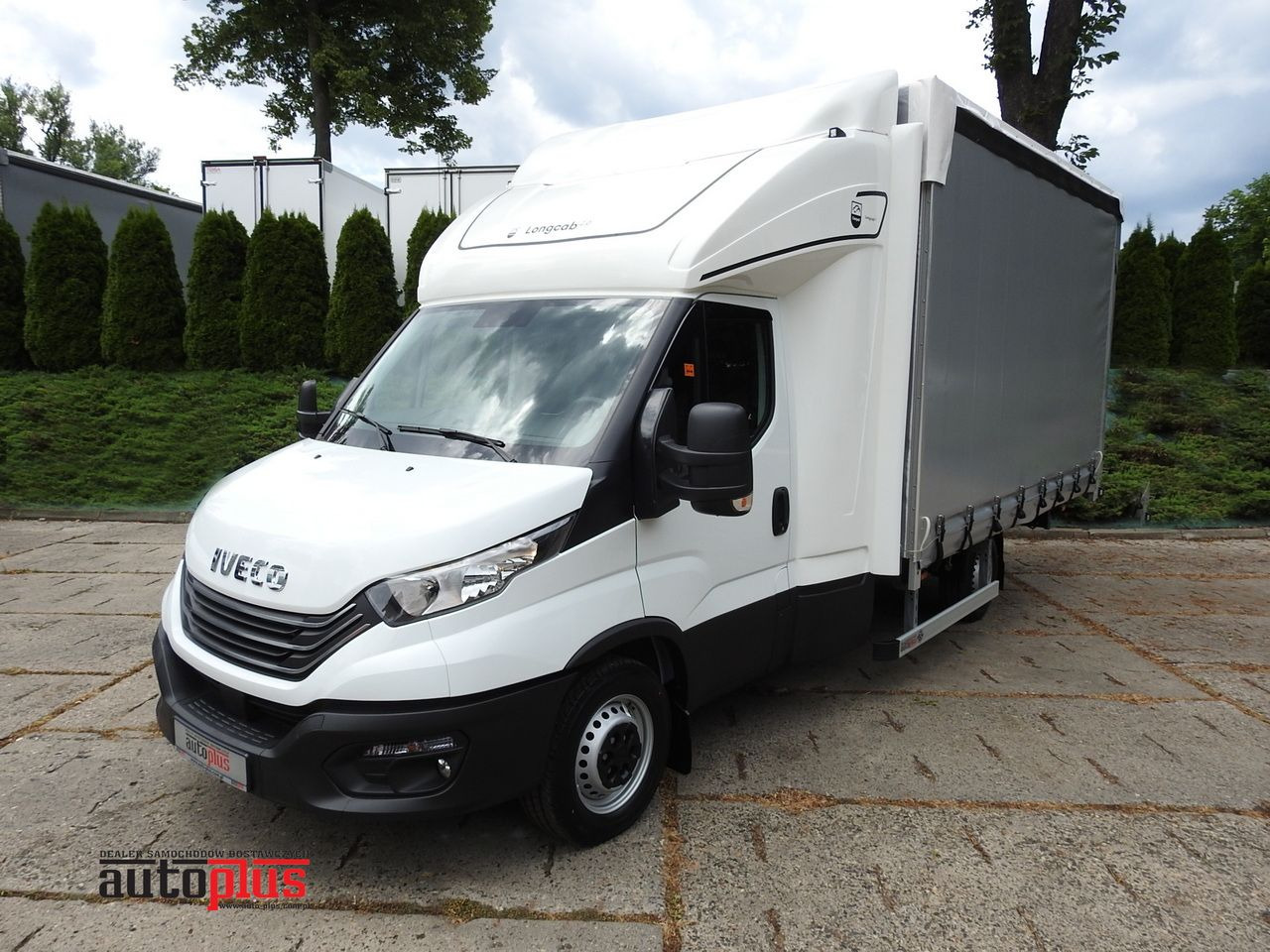 IVECO DAILY 35S18 NEW TARPAULIN WEBASTO CRUISE CONTROL AIR CONDITIONING 180HP - 커튼 사이드 밴 : 사진 1 IVECO DAILY 35S18 NEW TARPAULIN WEBASTO CRUISE CONTROL AIR CONDITIONING 180HP - 커튼 사이드 밴 : 사진 1