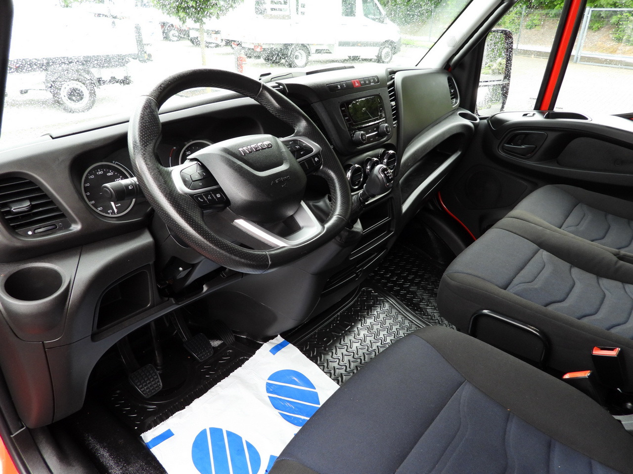 IVECO DAILY 35S18 TARPAULIN 10 PALLETS WEBASTO CRUISE CONTROL LED LIGHTS AIR CONDITIONING 180HP - 커튼 사이드 밴 : 사진 2 IVECO DAILY 35S18 TARPAULIN 10 PALLETS WEBASTO CRUISE CONTROL LED LIGHTS AIR CONDITIONING 180HP - 커튼 사이드 밴 : 사진 2