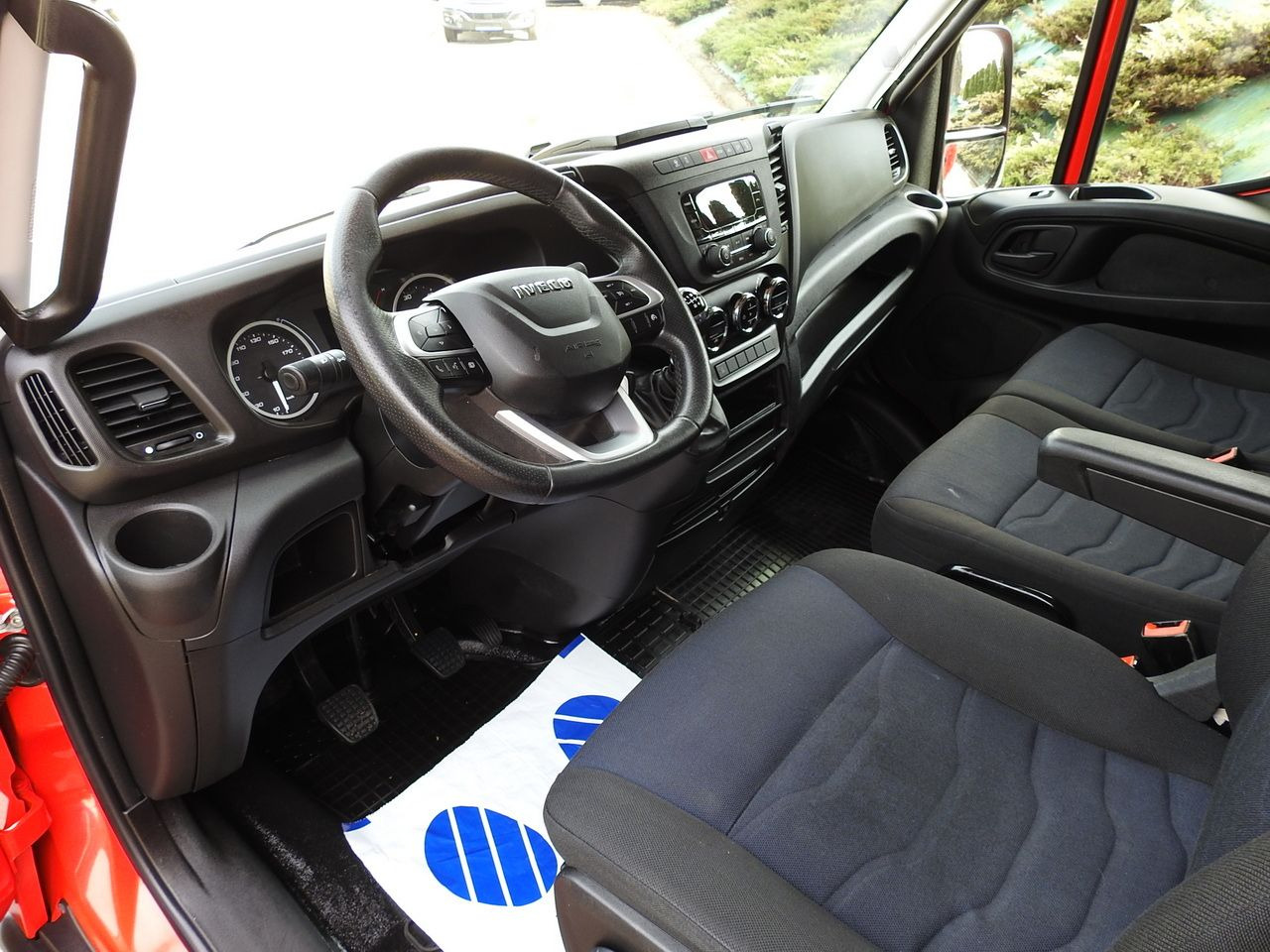 IVECO DAILY 35S18 TARPAULIN 10 PALLETS WEBASTO CRUISE CONTROL LED LIGHTS AIR CONDITIONING 180HP - 커튼 사이드 밴 : 사진 2 IVECO DAILY 35S18 TARPAULIN 10 PALLETS WEBASTO CRUISE CONTROL LED LIGHTS AIR CONDITIONING 180HP - 커튼 사이드 밴 : 사진 2