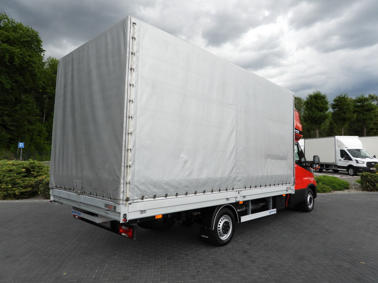 IVECO DAILY 35S18 TARPAULIN 10 PALLETS WEBASTO CRUISE CONTROL LED LIGHTS AIR CONDITIONING 180HP - 커튼 사이드 밴 : 사진 3 IVECO DAILY 35S18 TARPAULIN 10 PALLETS WEBASTO CRUISE CONTROL LED LIGHTS AIR CONDITIONING 180HP - 커튼 사이드 밴 : 사진 3