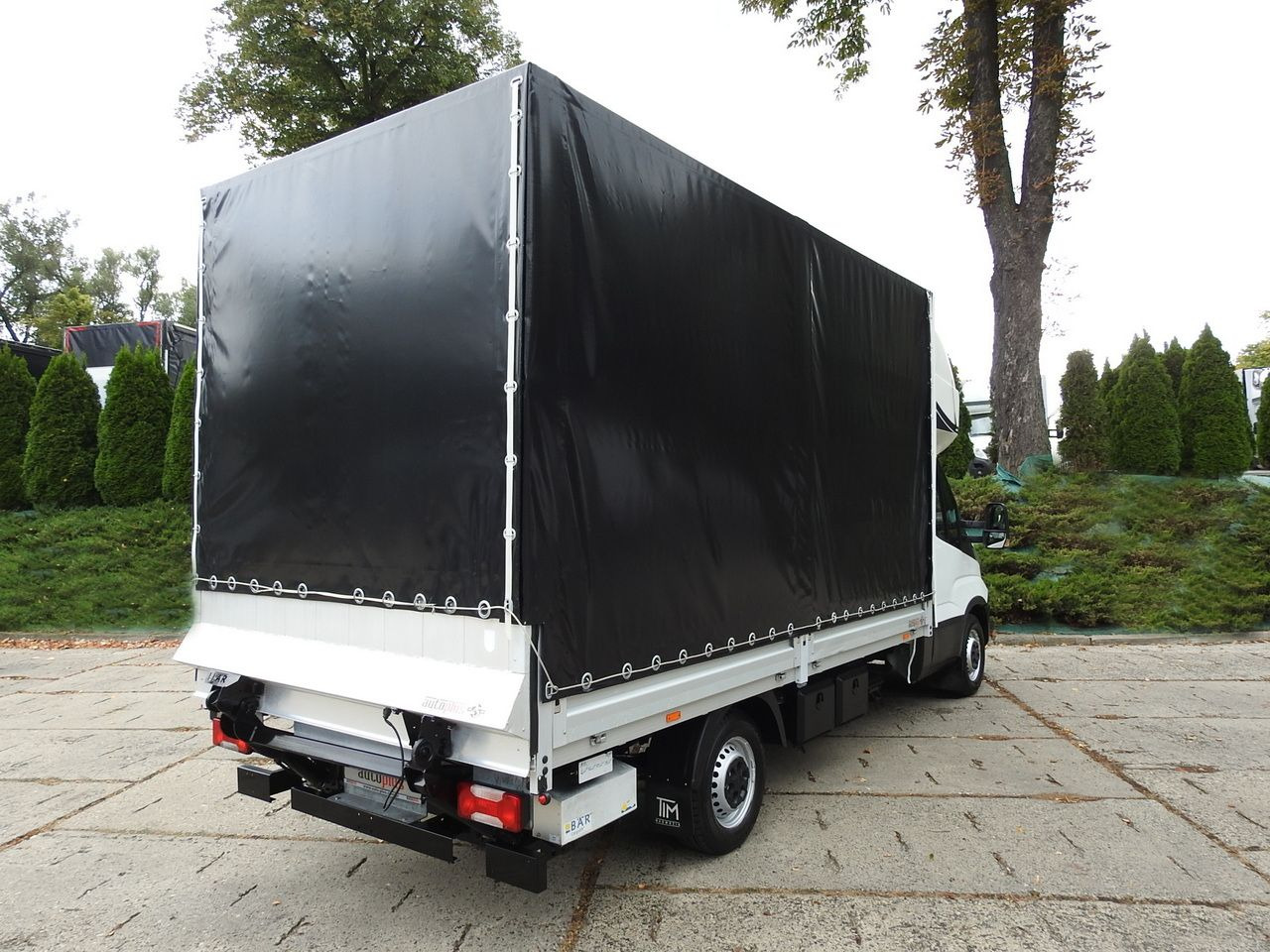 IVECO DAILY 35S18 TARPAULIN LIFT 8 PALLETS CRUISE CONTROL AIR CONDITIONING 180HP - 커튼 사이드 밴 : 사진 3 IVECO DAILY 35S18 TARPAULIN LIFT 8 PALLETS CRUISE CONTROL AIR CONDITIONING 180HP - 커튼 사이드 밴 : 사진 3