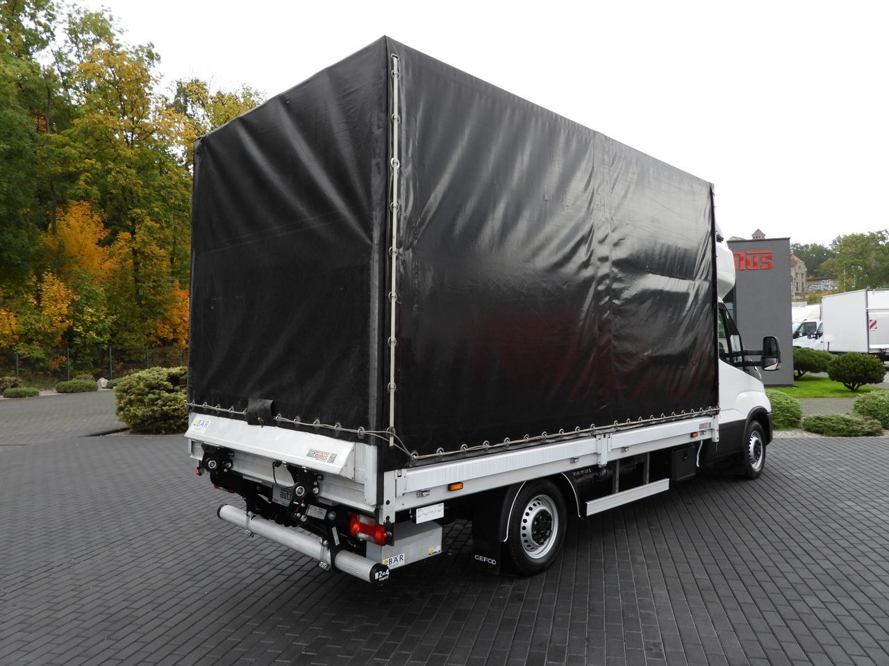IVECO DAILY 35S18 TARPAULIN LIFT 8 PALLETS WEBASTO CRUISE CONTROL AIR CONDITIONING 180HP - 커튼 사이드 밴 : 사진 3 IVECO DAILY 35S18 TARPAULIN LIFT 8 PALLETS WEBASTO CRUISE CONTROL AIR CONDITIONING 180HP - 커튼 사이드 밴 : 사진 3