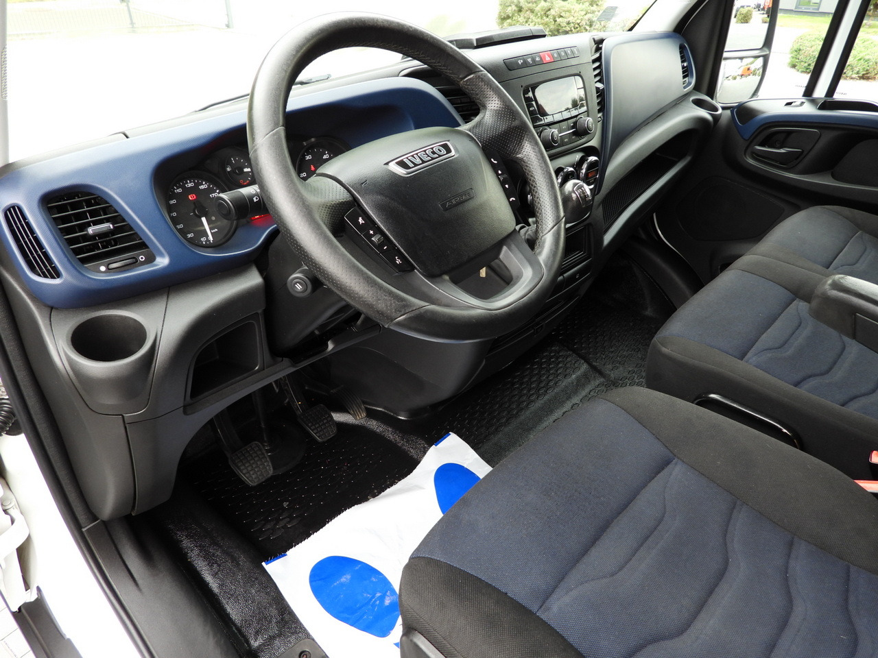 IVECO DAILY 50C15 TARPAULIN 12 PALLETS CRUISE CONTROL TWIN WHEELS AIR CONDITIONING 150HP - 커튼 사이드 밴 : 사진 2 IVECO DAILY 50C15 TARPAULIN 12 PALLETS CRUISE CONTROL TWIN WHEELS AIR CONDITIONING 150HP - 커튼 사이드 밴 : 사진 2