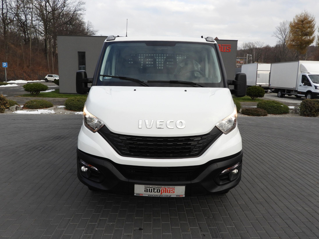 IVECO DAILY 50C16 THREE-WAY TIPPER DOUBLE CABIN DOKA 6 SEATS CRUISE CONTROL PNEUMATICS TWIN WHEELS AIR CONDITIONING 160HP - 덤프 밴 : 사진 5 IVECO DAILY 50C16 THREE-WAY TIPPER DOUBLE CABIN DOKA 6 SEATS CRUISE CONTROL PNEUMATICS TWIN WHEELS AIR CONDITIONING 160HP - 덤프 밴 : 사진 5