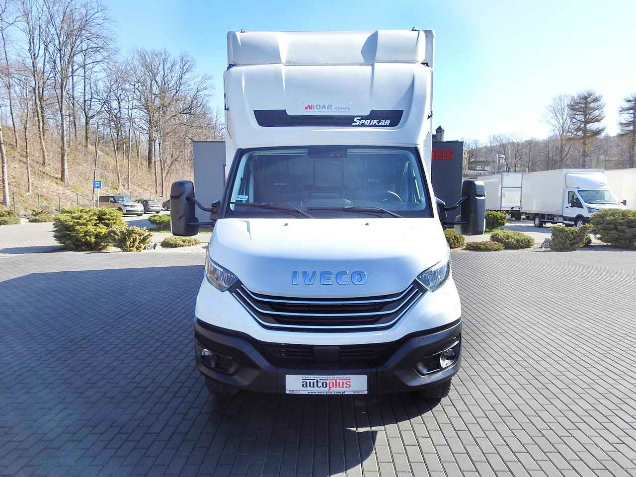 IVECO DAILY 70C18 BOX LIFT 14 PALLETS WEBASTO CRUISE CONTROL NAVIGATION LED LIGHTS TWIN WHEELS AIR CONDITIONING 180HP - 박스 밴 : 사진 5 IVECO DAILY 70C18 BOX LIFT 14 PALLETS WEBASTO CRUISE CONTROL NAVIGATION LED LIGHTS TWIN WHEELS AIR CONDITIONING 180HP - 박스 밴 : 사진 5