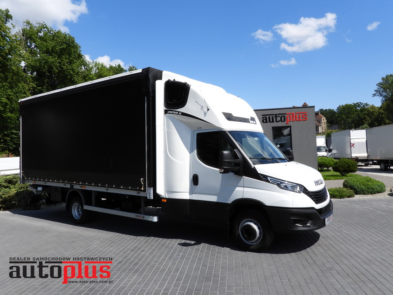 IVECO DAILY 70C18 TARPAULIN LIFT 14 PALLETS WEBASTO CRUISE CONTROL LED LIGHTS TWIN WHEELS AIR CONDITIONING 180HP - 커튼 사이드 밴 : 사진 1 IVECO DAILY 70C18 TARPAULIN LIFT 14 PALLETS WEBASTO CRUISE CONTROL LED LIGHTS TWIN WHEELS AIR CONDITIONING 180HP - 커튼 사이드 밴 : 사진 1