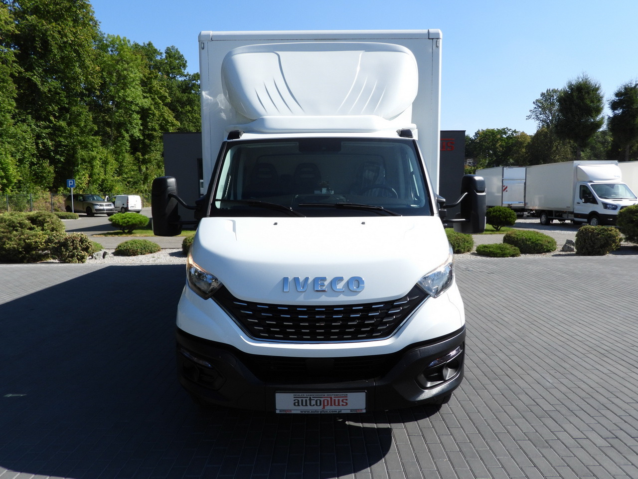 IVECO DAILY 72C18 LIFT 14 PALLETS CRUISE CONTROL PNEUMATICS AUTOMATIC TRANSMISSION HI-MATIC TWIN WHEELS AIR CONDITIONING 180HP - 박스 트럭 : 사진 5 IVECO DAILY 72C18 LIFT 14 PALLETS CRUISE CONTROL PNEUMATICS AUTOMATIC TRANSMISSION HI-MATIC TWIN WHEELS AIR CONDITIONING 180HP - 박스 트럭 : 사진 5