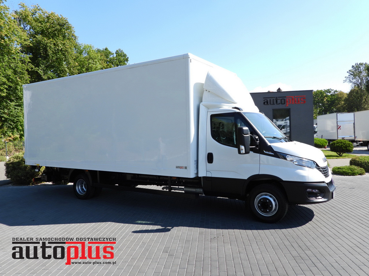 IVECO DAILY 72C18 LIFT 14 PALLETS CRUISE CONTROL PNEUMATICS AUTOMATIC TRANSMISSION HI-MATIC TWIN WHEELS AIR CONDITIONING 180HP - 박스 트럭 : 사진 1 IVECO DAILY 72C18 LIFT 14 PALLETS CRUISE CONTROL PNEUMATICS AUTOMATIC TRANSMISSION HI-MATIC TWIN WHEELS AIR CONDITIONING 180HP - 박스 트럭 : 사진 1