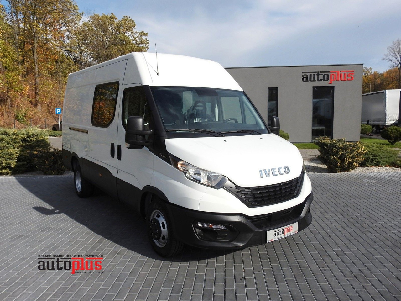 Iveco DAILY 35C14 KASTENWAGEN DOPPELKABINE 7 SITZE - 패널 밴, 콤비 밴 : 사진 1 Iveco DAILY 35C14 KASTENWAGEN DOPPELKABINE 7 SITZE - 패널 밴, 콤비 밴 : 사진 1