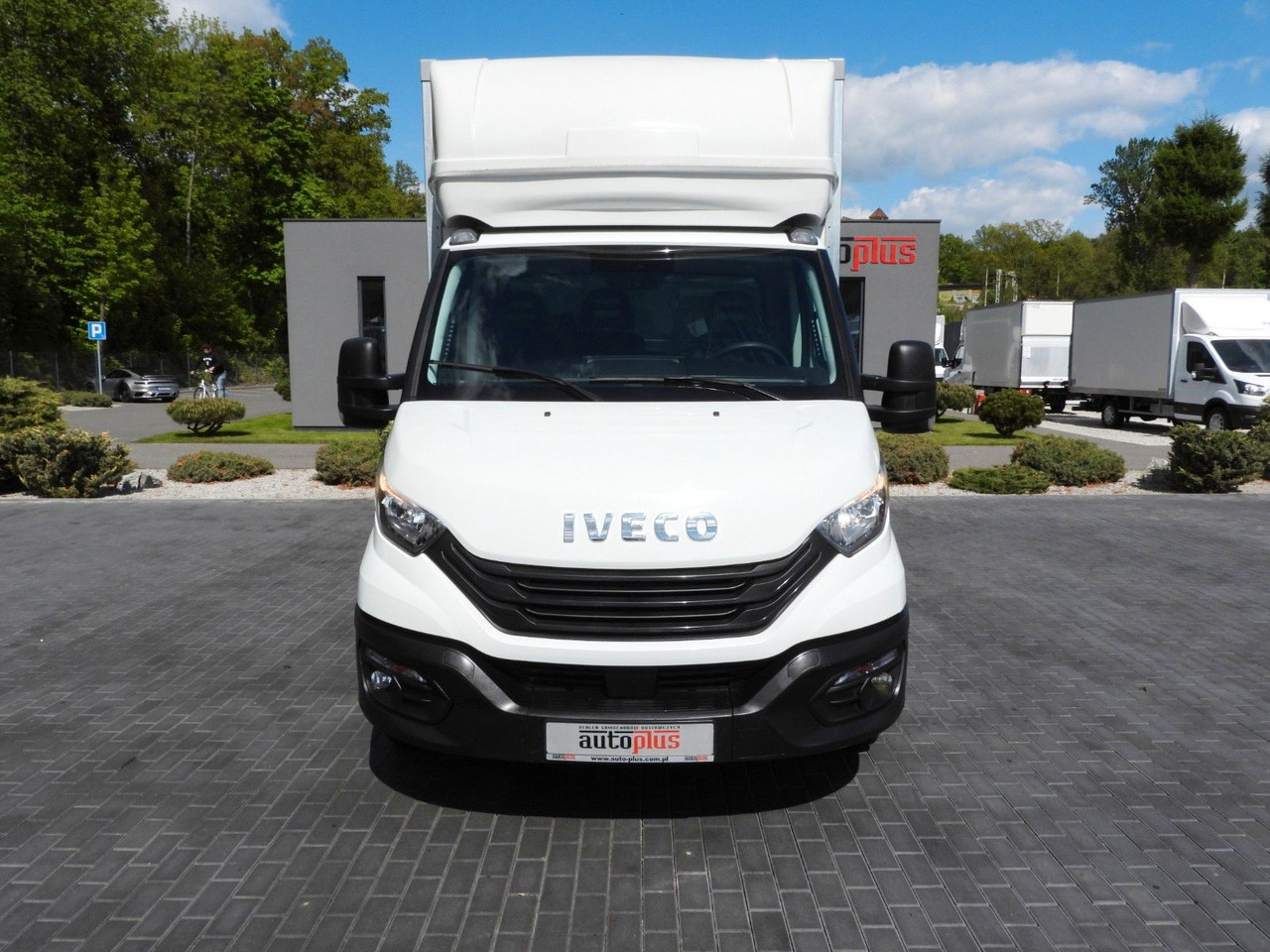 Iveco DAILY 35C16 KOFFER AUFZUG 8 PALETTEN TEMPOMAT - 박스 밴 : 사진 5 Iveco DAILY 35C16 KOFFER AUFZUG 8 PALETTEN TEMPOMAT - 박스 밴 : 사진 5