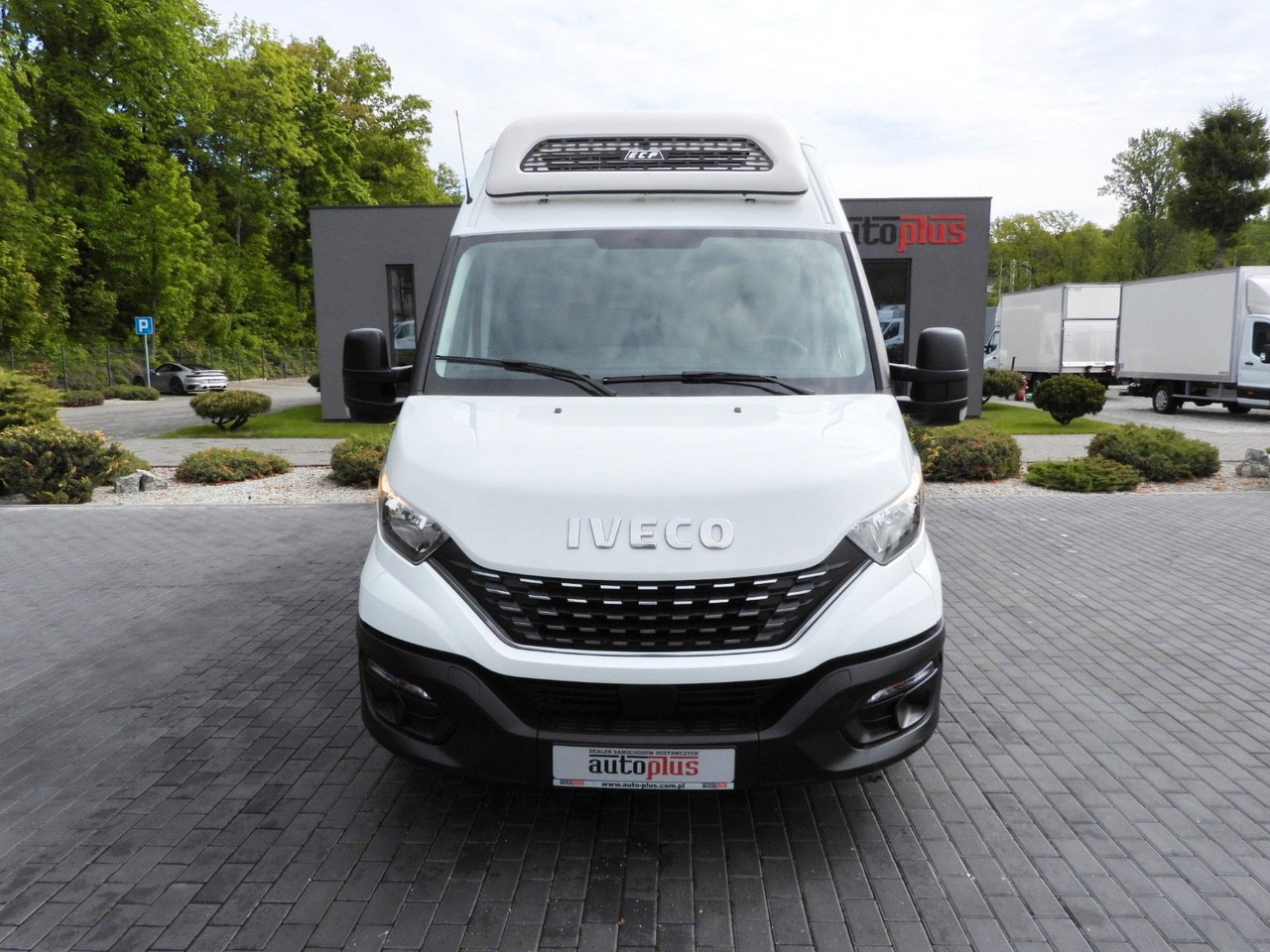 Iveco DAILY 35S14 KÜHLKASTENWAGEN-10*C TEMPOMAT - 냉동 밴 : 사진 5 Iveco DAILY 35S14 KÜHLKASTENWAGEN-10*C TEMPOMAT - 냉동 밴 : 사진 5