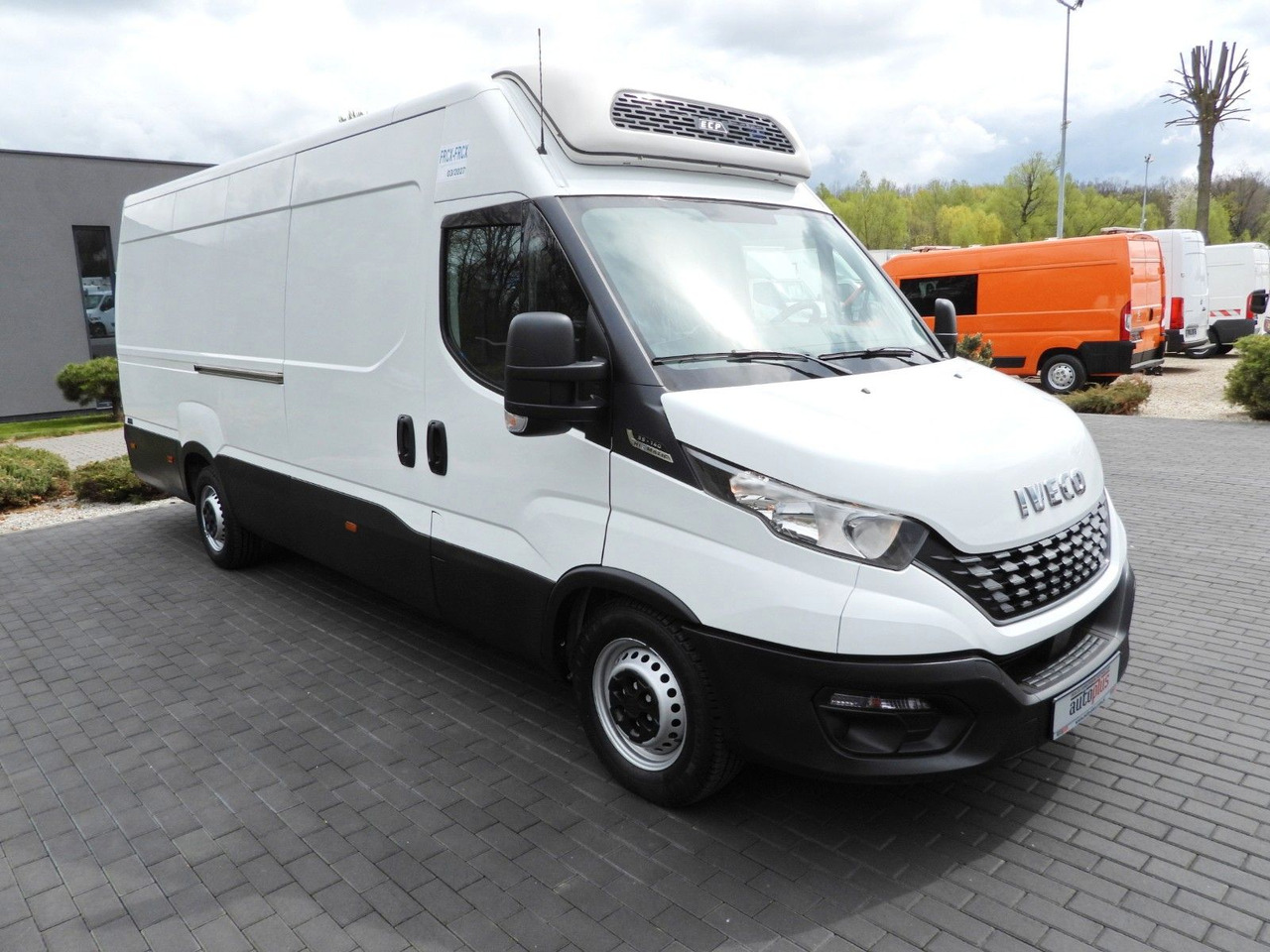 Iveco DAILY 35S14 KÜHLKASTENWAGEN -5*C STROMVERSORGUNG - 냉동 밴 : 사진 4 Iveco DAILY 35S14 KÜHLKASTENWAGEN -5*C STROMVERSORGUNG - 냉동 밴 : 사진 4