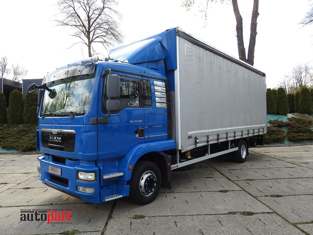 MAN TGM 15.290 TARPAULIN LIFT 18 PALLETS CRUISE CONTROL TWIN WHEELS AIR CONDITIONING 290HP - 커튼사이더 트럭 : 사진 1 MAN TGM 15.290 TARPAULIN LIFT 18 PALLETS CRUISE CONTROL TWIN WHEELS AIR CONDITIONING 290HP - 커튼사이더 트럭 : 사진 1