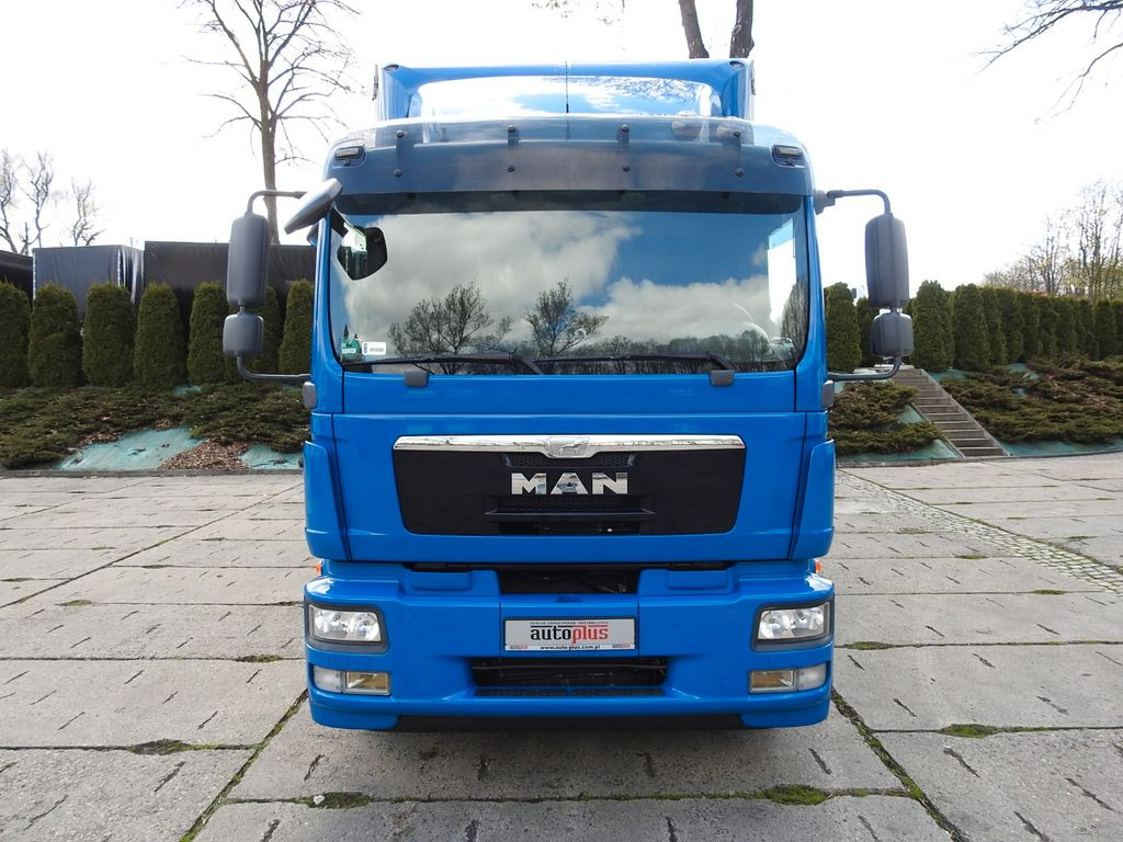 MAN TGM PRITSCHE PLANE 18 PALETTEN AUFZUG - 커튼사이더 트럭 : 사진 5 MAN TGM PRITSCHE PLANE 18 PALETTEN AUFZUG - 커튼사이더 트럭 : 사진 5