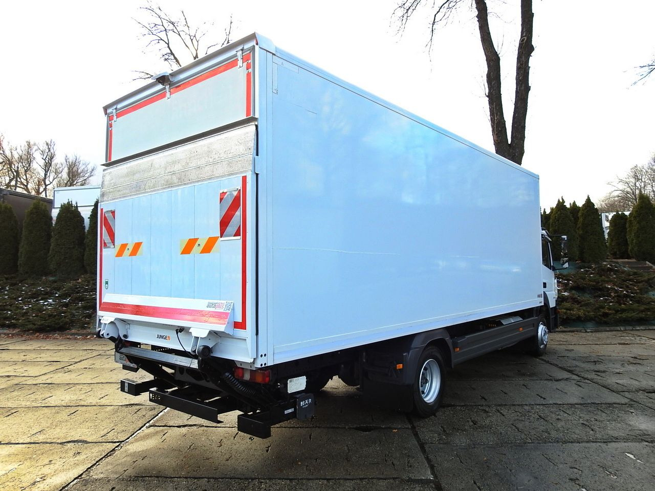 MERCEDES ATEGO 12.24 BOX LIFT 18 PALLETS CRUISE CONTROL AUTOMATIC TRANSMISSION TWIN WHEELS AIR CONDITIONING 240HP - 박스 트럭 : 사진 3 MERCEDES ATEGO 12.24 BOX LIFT 18 PALLETS CRUISE CONTROL AUTOMATIC TRANSMISSION TWIN WHEELS AIR CONDITIONING 240HP - 박스 트럭 : 사진 3