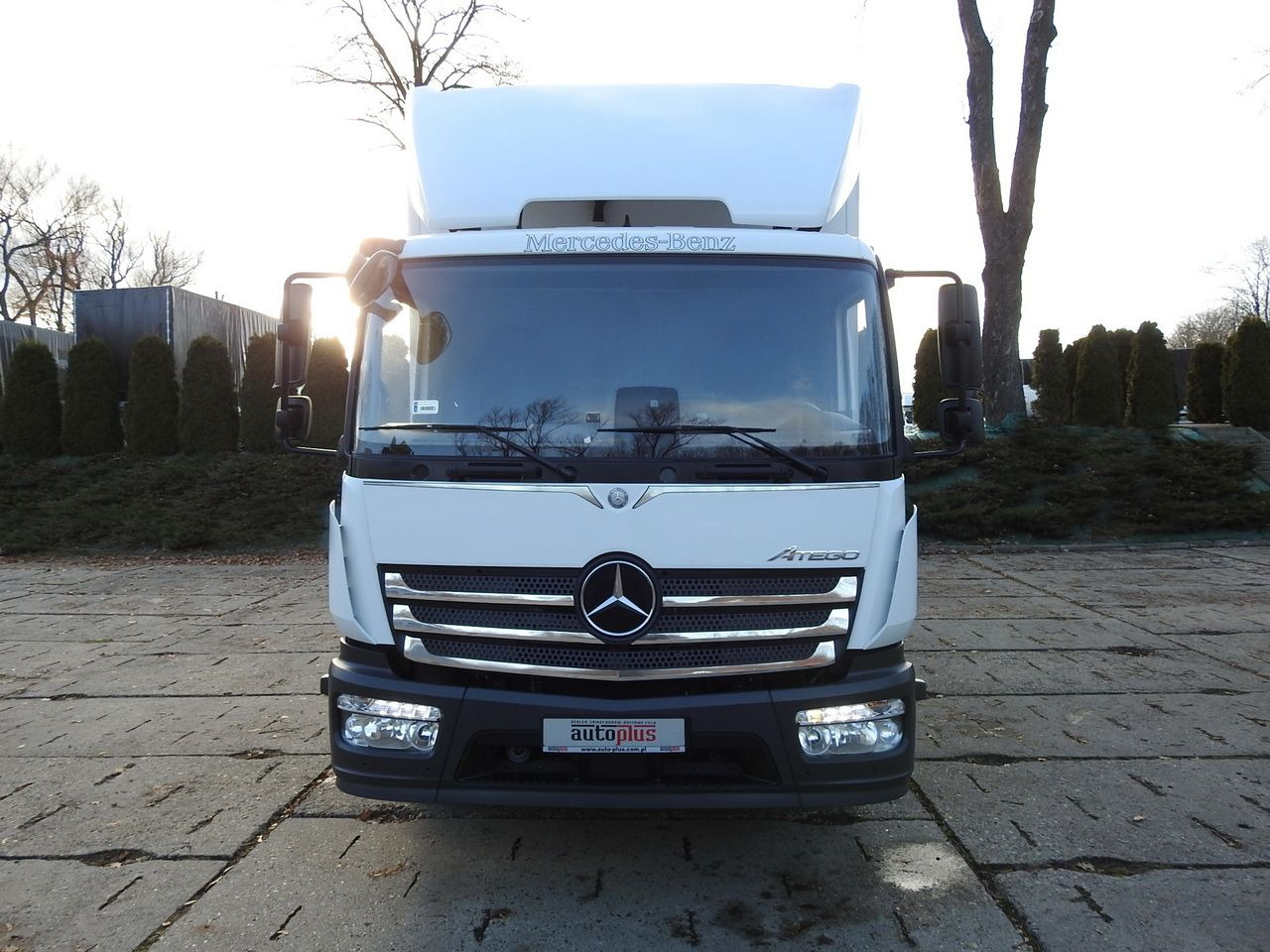 MERCEDES ATEGO 12.24 REGRIGERATOR BOX -10*C LIFT 16 PALLETS HEATING FUNCTION WEBASTO CRUISE CONTROL PNEUMATICS AIR CONDITIONING 240HP - 냉동탑차 : 사진 5 MERCEDES ATEGO 12.24 REGRIGERATOR BOX -10*C LIFT 16 PALLETS HEATING FUNCTION WEBASTO CRUISE CONTROL PNEUMATICS AIR CONDITIONING 240HP - 냉동탑차 : 사진 5