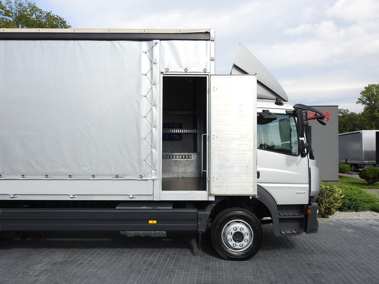커튼 사이드 밴 MERCEDES ATEGO 1221 TARPAULIN LIFT 16 PALLETS WEBASTO AIR CONDITIONING PNEUMATICS TWIN WHEELS  230HP : 사진 22