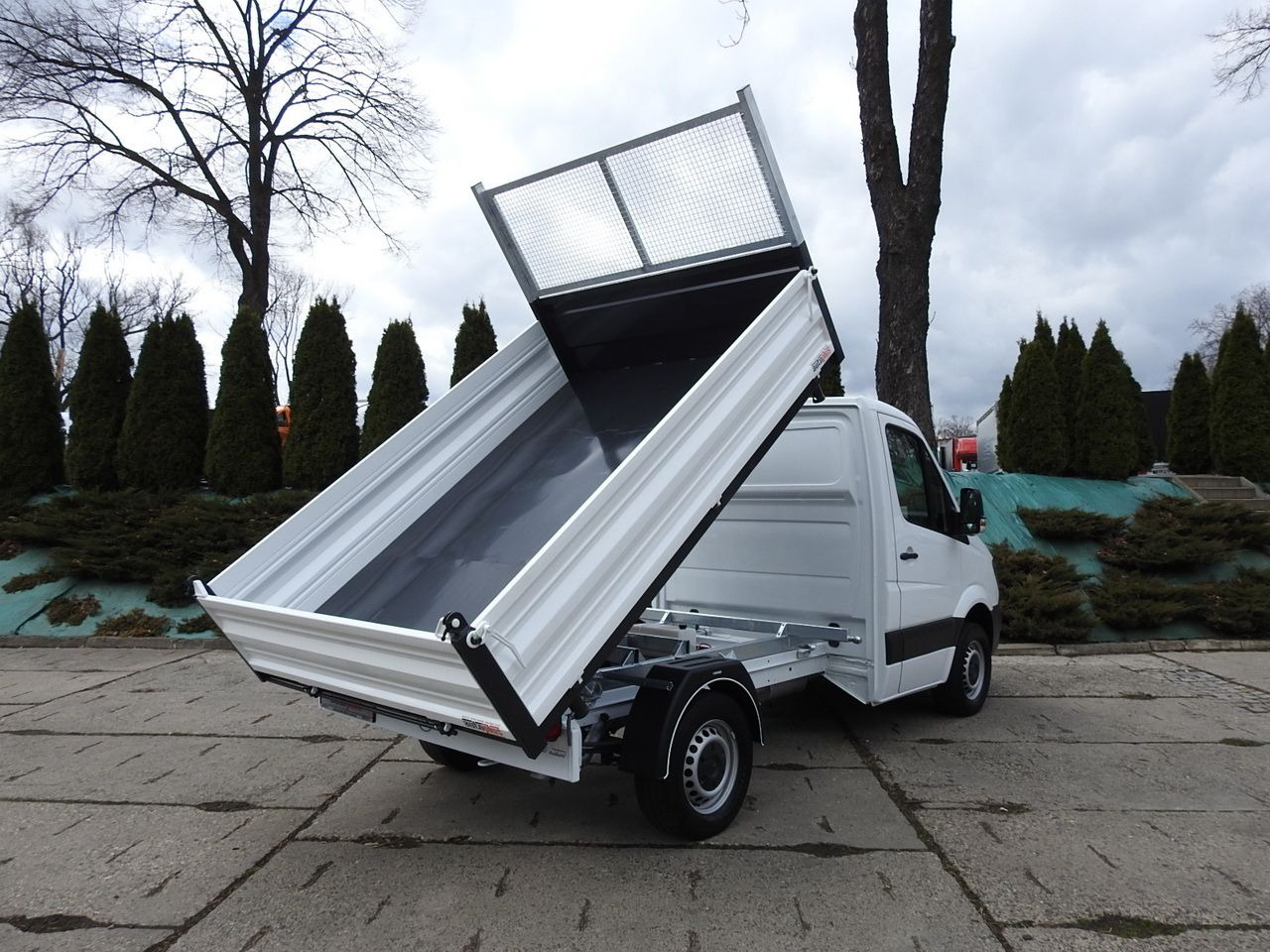 MERCEDES SPRINTER 316 THREE-WAY TIPPER CRUISE CONTROL AUTOMATIC TRANSMISSION AIR CONDITIONING 160HP - 덤프 밴 : 사진 3 MERCEDES SPRINTER 316 THREE-WAY TIPPER CRUISE CONTROL AUTOMATIC TRANSMISSION AIR CONDITIONING 160HP - 덤프 밴 : 사진 3