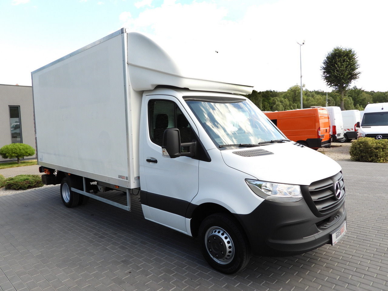 MERCEDES SPRINTER 514 BOX LIFT 8 PALLETS CRUISE CONTROL TWIN WHEELS AIR CONDITIONING 140HP - 박스 밴 : 사진 4 MERCEDES SPRINTER 514 BOX LIFT 8 PALLETS CRUISE CONTROL TWIN WHEELS AIR CONDITIONING 140HP - 박스 밴 : 사진 4