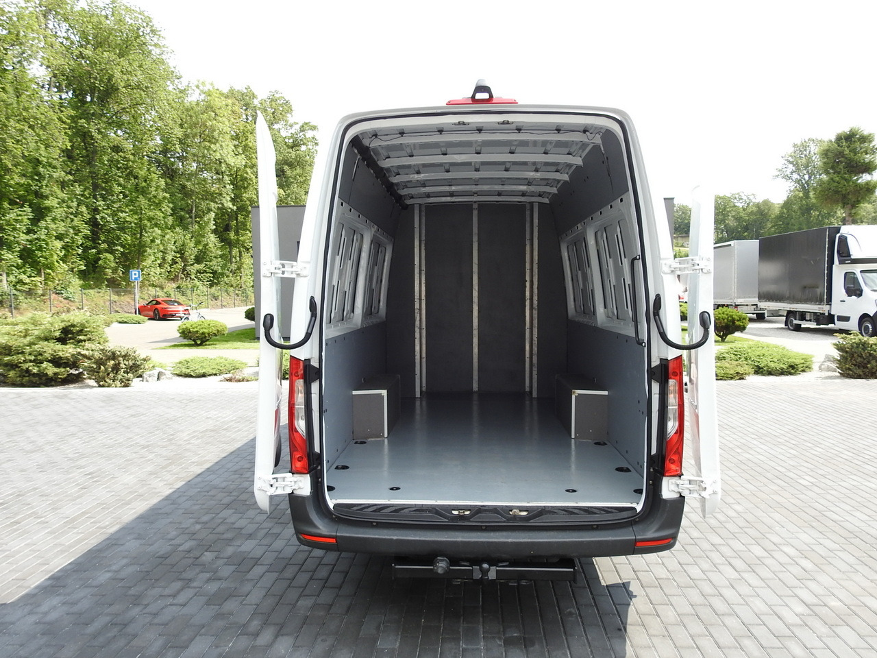 패널 밴 MERCEDES SPRINTER BOX DELIVERY VAN 5 SEATS CRUISE CONTROL NAVIGATION AIR CONDITIONING AUTOMATIC TRANSMISSION 160HP : 사진 12 패널 밴 MERCEDES SPRINTER BOX DELIVERY VAN 5 SEATS CRUISE CONTROL NAVIGATION AIR CONDITIONING AUTOMATIC TRANSMISSION 160HP : 사진 12