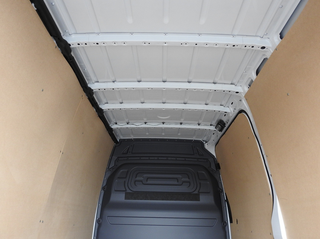 신규 패널 밴, 전기 밴 MERCEDES eSprinter NEW ELECTRIC VAN AUTOMATIC TRANSMISSION  GUARANTEE  95HP : 사진 22