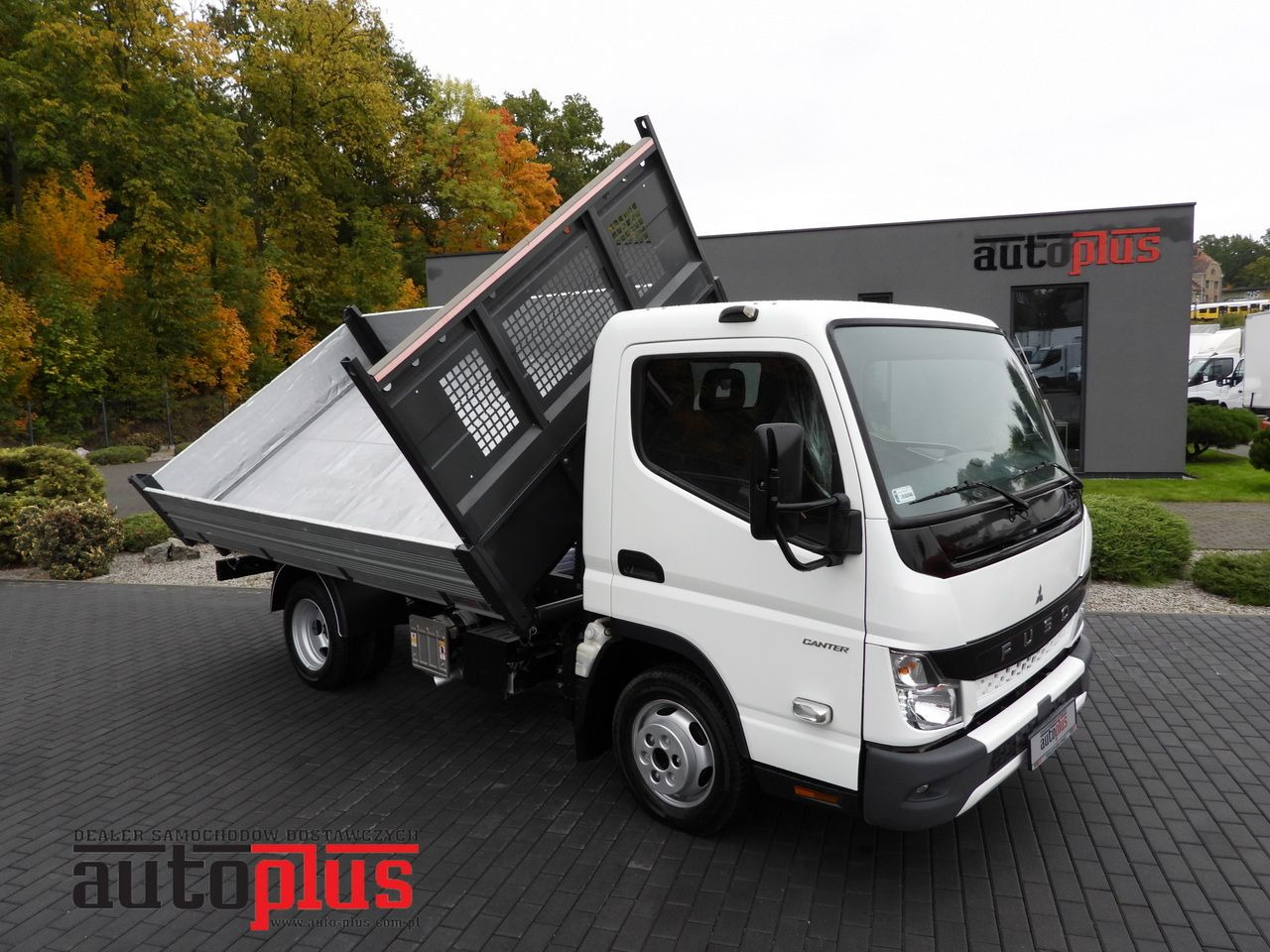 MITSUBISHI CANTER FUSO 3C15 THREE-WAY TIPPER 3 SEATS LED LIGHTS TWIN WHEELS 150HP - 덤프 밴 : 사진 1 MITSUBISHI CANTER FUSO 3C15 THREE-WAY TIPPER 3 SEATS LED LIGHTS TWIN WHEELS 150HP - 덤프 밴 : 사진 1