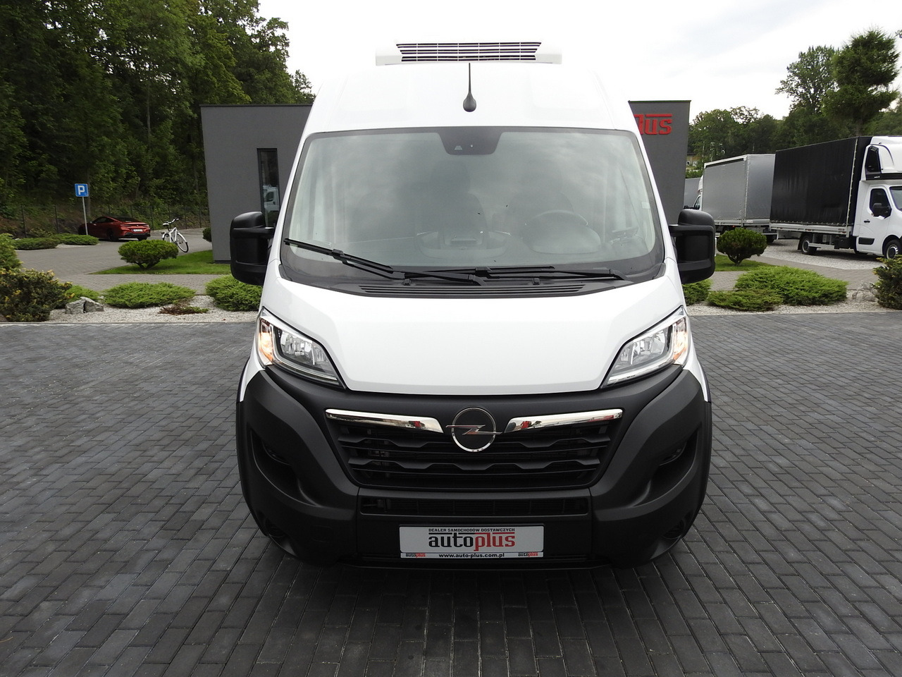 OPEL MOVANO REFRIGERATOR VAN 0*C HEATING FUNCTION AIR CONDITIONING 140HP - 냉동 밴 : 사진 5 OPEL MOVANO REFRIGERATOR VAN 0*C HEATING FUNCTION AIR CONDITIONING 140HP - 냉동 밴 : 사진 5