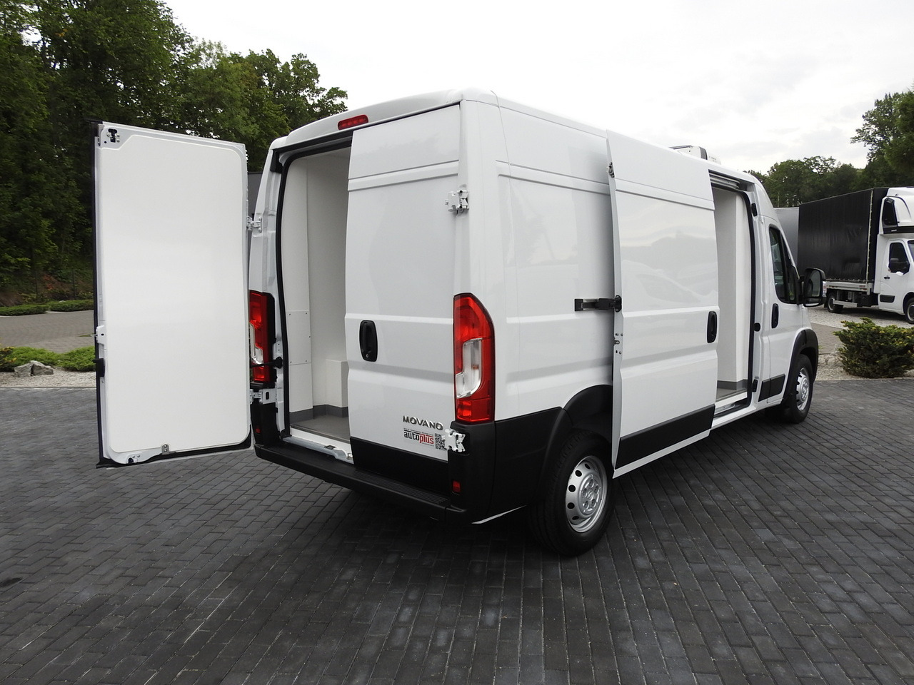 OPEL MOVANO REFRIGERATOR VAN 0*C HEATING FUNCTION AIR CONDITIONING 140HP - 냉동 밴 : 사진 3 OPEL MOVANO REFRIGERATOR VAN 0*C HEATING FUNCTION AIR CONDITIONING 140HP - 냉동 밴 : 사진 3