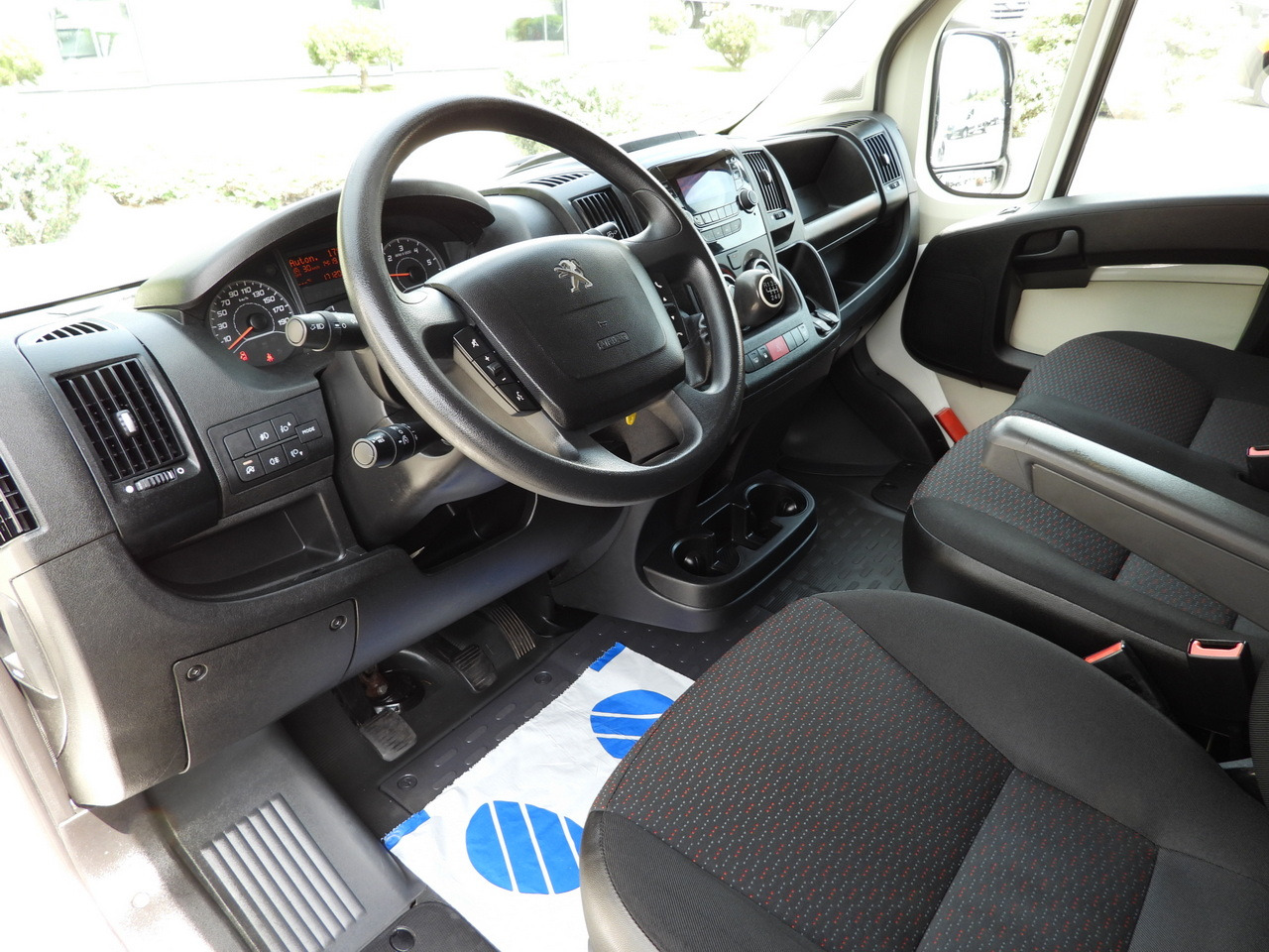 PEUGEOT BOXER REFRIGERATOR VAN -10*C CRUISE CONTROL AIR CONDITIONING 130HP - 냉동 밴 : 사진 2 PEUGEOT BOXER REFRIGERATOR VAN -10*C CRUISE CONTROL AIR CONDITIONING 130HP - 냉동 밴 : 사진 2