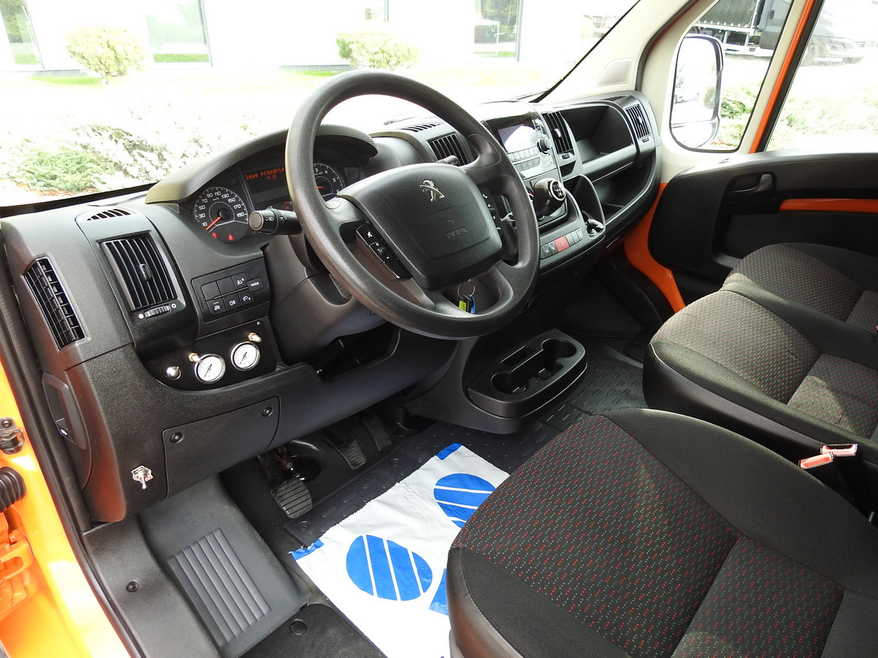 PEUGEOT BOXER STAKE BODY TARPAULIN DOUBLE CABIN DOKA 7 SEATS AIR CONDITIONING PNEUMATICS 140HP - 콤비 밴 : 사진 2 PEUGEOT BOXER STAKE BODY TARPAULIN DOUBLE CABIN DOKA 7 SEATS AIR CONDITIONING PNEUMATICS 140HP - 콤비 밴 : 사진 2