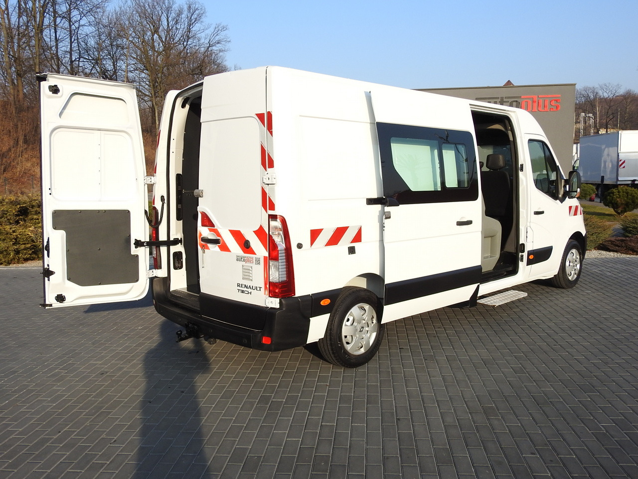 RENAULT MASTER BOX DELIVERY VAN 7 SEATS CRUISE CONTROL AIR CONDITIONING 130HP - 패널 밴 : 사진 3 RENAULT MASTER BOX DELIVERY VAN 7 SEATS CRUISE CONTROL AIR CONDITIONING 130HP - 패널 밴 : 사진 3