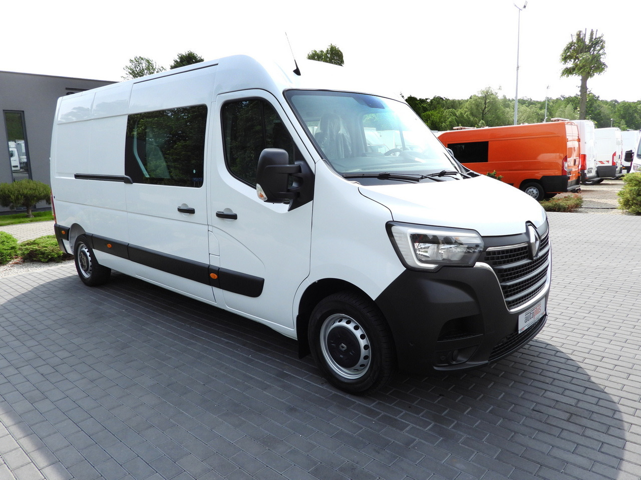 RENAULT MASTER BOX DELIVERY VAN 7 SEATS CRUISE CONTROL NAVIGATION LED LIGHTS AIR CONDITIONING 140HP - 패널 밴 : 사진 4 RENAULT MASTER BOX DELIVERY VAN 7 SEATS CRUISE CONTROL NAVIGATION LED LIGHTS AIR CONDITIONING 140HP - 패널 밴 : 사진 4