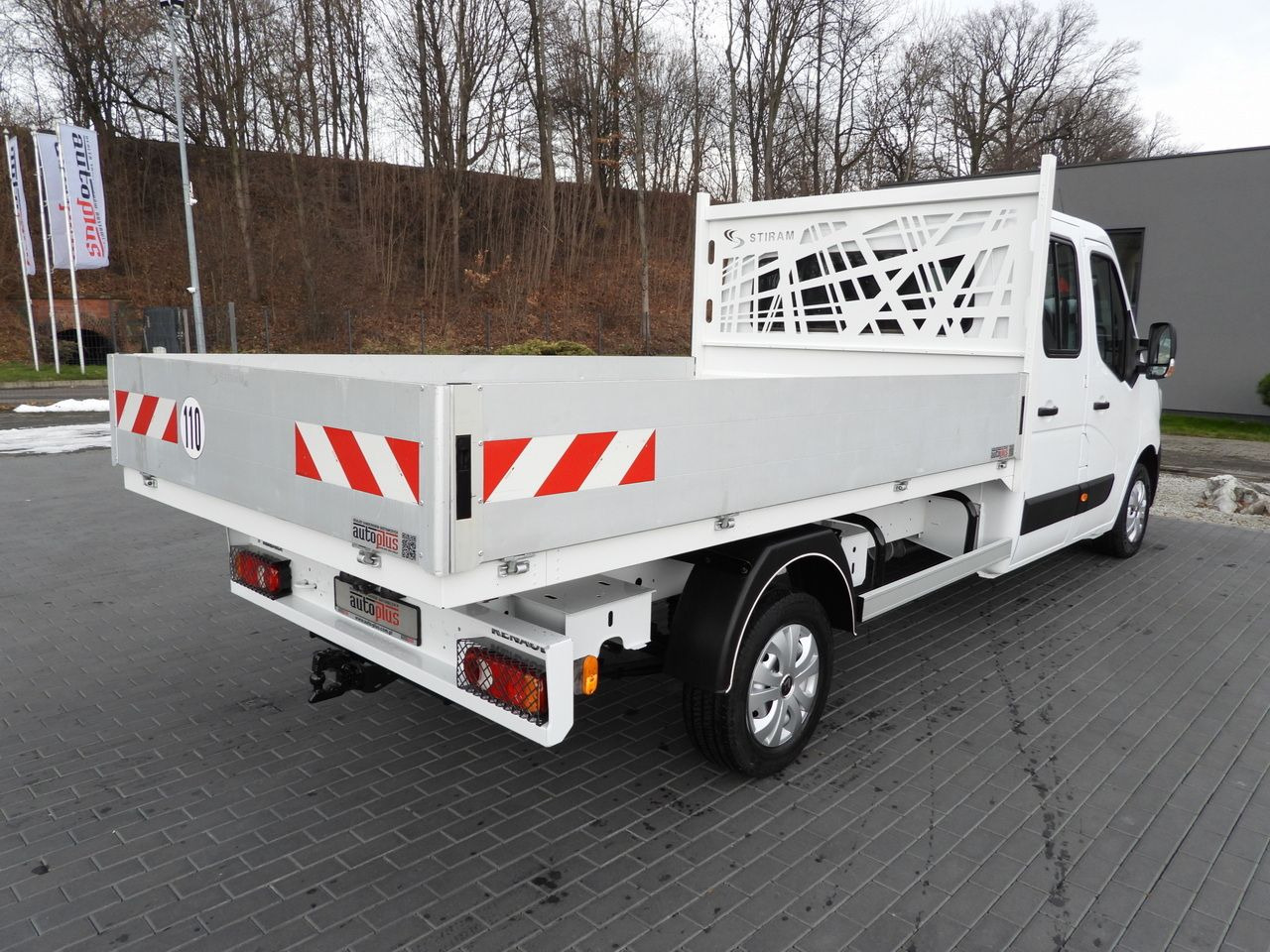 RENAULT MASTER STAKE BODY DOUBLE CABIN DOKA 6 SEATS CRUISE CONTROL NAVIGATION LED LIGHTS AIR CONDITIONING 150HP - 콤비 밴 : 사진 3 RENAULT MASTER STAKE BODY DOUBLE CABIN DOKA 6 SEATS CRUISE CONTROL NAVIGATION LED LIGHTS AIR CONDITIONING 150HP - 콤비 밴 : 사진 3