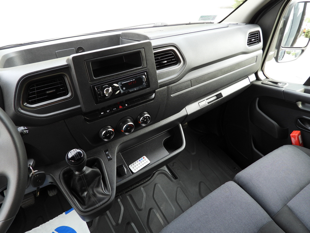 커튼 사이드 밴 RENAULT MASTER TARPAULIN 10 PALLETS WEBASTO CRUISE CONTROL LED LIGHTS PNEUMATICS AIR CONDITIONING 165HP : 사진 31 커튼 사이드 밴 RENAULT MASTER TARPAULIN 10 PALLETS WEBASTO CRUISE CONTROL LED LIGHTS PNEUMATICS AIR CONDITIONING 165HP : 사진 31