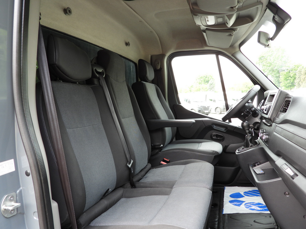 커튼 사이드 밴 RENAULT MASTER TARPAULIN 10 PALLETS WEBASTO CRUISE CONTROL LED LIGHTS PNEUMATICS AIR CONDITIONING 165HP : 사진 37 커튼 사이드 밴 RENAULT MASTER TARPAULIN 10 PALLETS WEBASTO CRUISE CONTROL LED LIGHTS PNEUMATICS AIR CONDITIONING 165HP : 사진 37