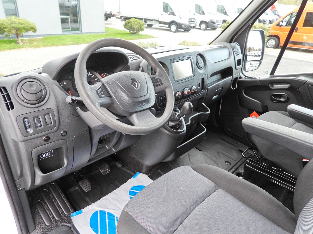 Renault MASTER KASTENWAGEN DOPPELKABINE 6 SITZE TEMP. - 패널 밴, 콤비 밴 : 사진 2 Renault MASTER KASTENWAGEN DOPPELKABINE 6 SITZE TEMP. - 패널 밴, 콤비 밴 : 사진 2