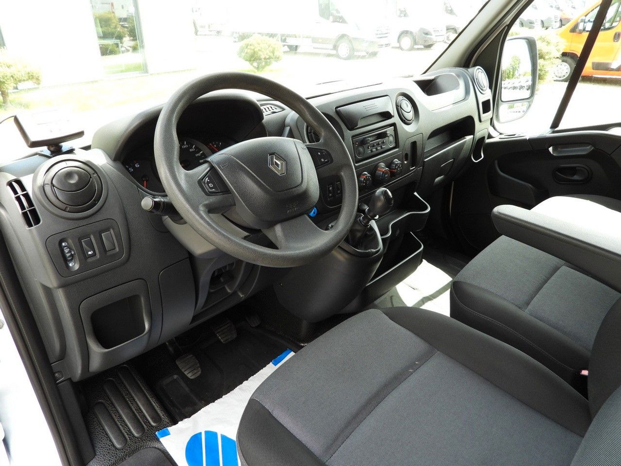 Renault MASTER KÜHLKASTENWAGEN -20*C TEMPOMAT Renault MASTER KÜHLKASTENWAGEN -20*C TEMPOMAT - 냉동 밴 : 사진 2 Renault MASTER KÜHLKASTENWAGEN -20*C TEMPOMAT Renault MASTER KÜHLKASTENWAGEN -20*C TEMPOMAT - 냉동 밴 : 사진 2
